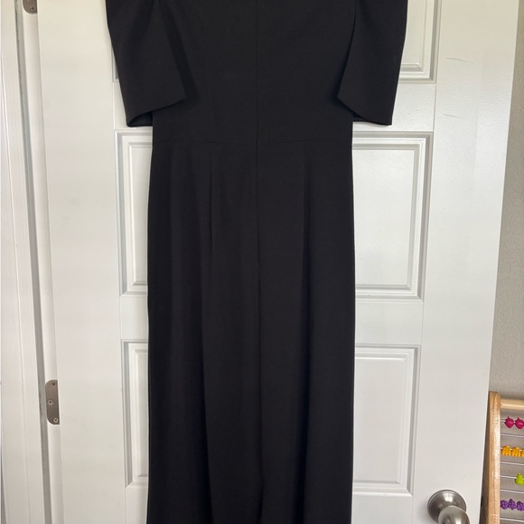 Vince Camuto Ruched Off the Shoulder Black Gown size- 6 - Picture 8 of 14